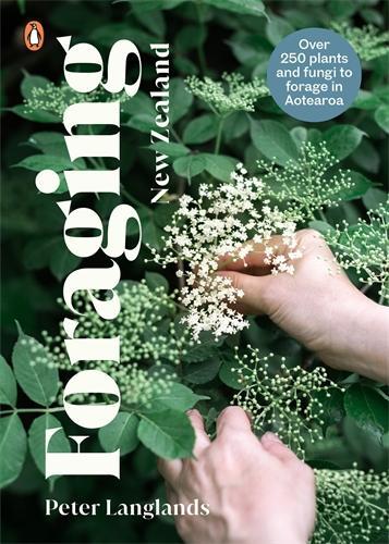 Cover of Foraging New Zealand
